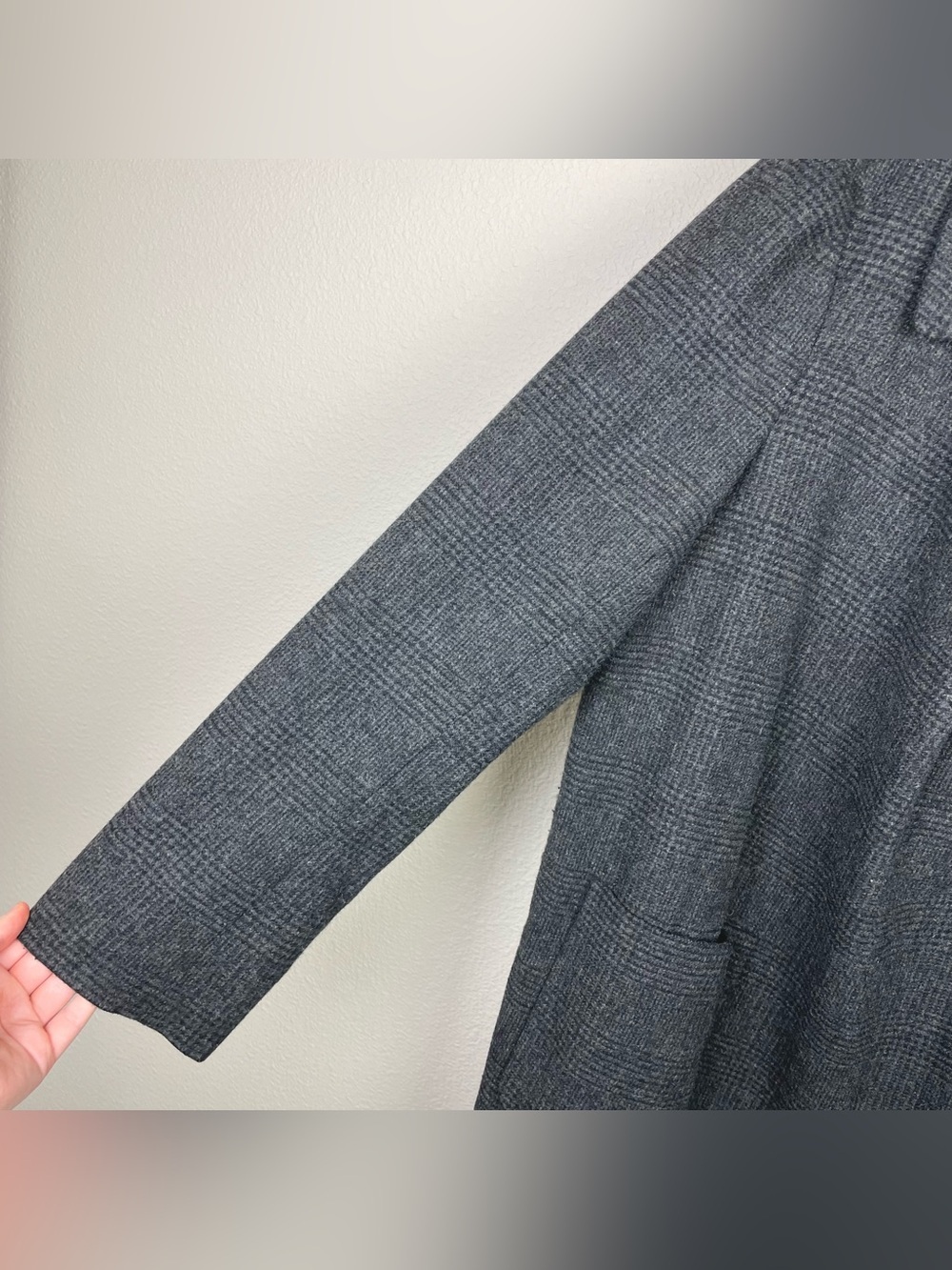 J.Crew Women's 10 Gray Plaid 100% Wool Blend Overcoat Highneck Posh Academia - Picture 3 of 16